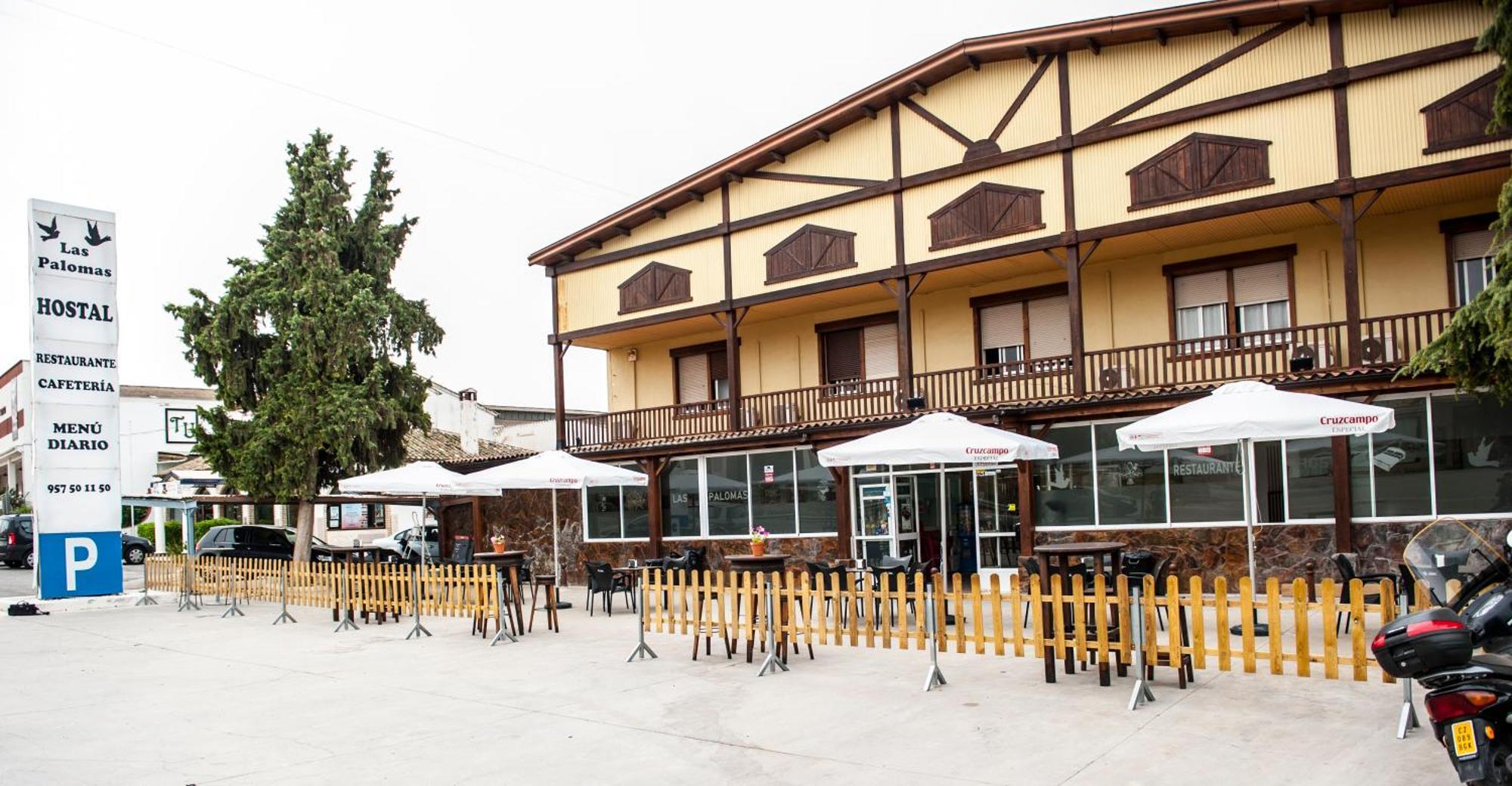 Hostal Las Palomas 루세나 외부 사진