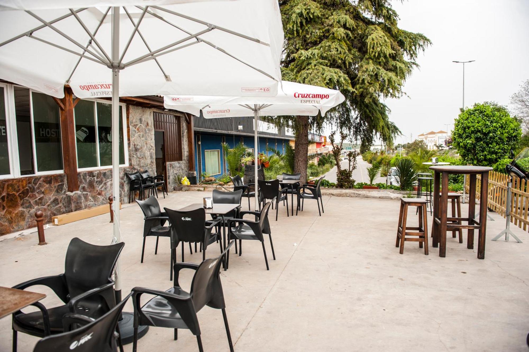 Hostal Las Palomas 루세나 외부 사진